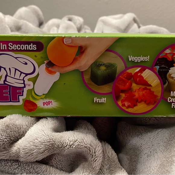 Pop Chef, shape fruit cutter as seen on tv. 10 piece kit. Never used. - Picture 2 of 14